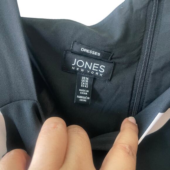 Jones New York Floral Asymmetrical Sleeveless Belted Mid Calf Dress Black 14 - Picture 6 of 10